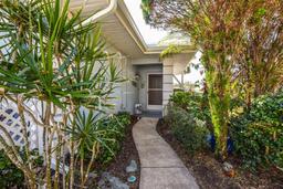 Picture of 450 Wexford Circle Unit 106, Venice, FL 34293