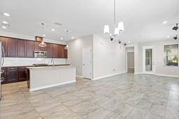 Picture of 13916 Kingfisher Glen Drive, Lithia, FL 33547