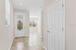 Picture of 13916 Kingfisher Glen Drive, Lithia, FL 33547