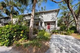 Picture of 1479 Landings Circle Unit 41, Sarasota, FL 34231