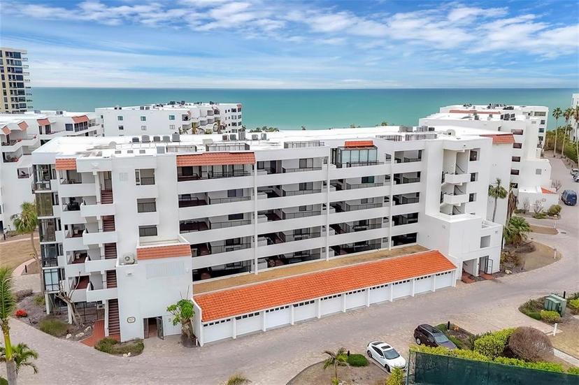 Picture of 1465 Gulf Of Mexico Drive Unit 402, Longboat Key FL 34228