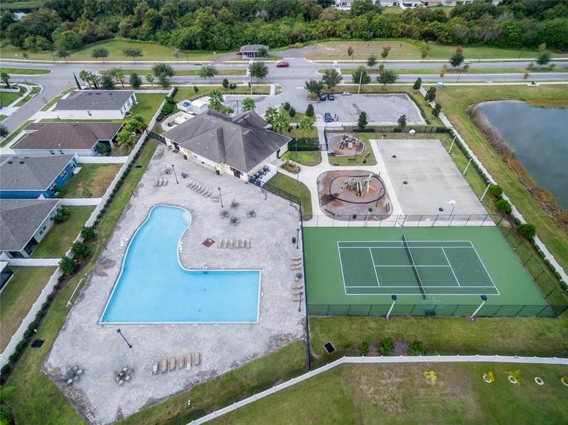 Picture of 7962 Carriage Pointe Drive, Gibsonton FL 33534