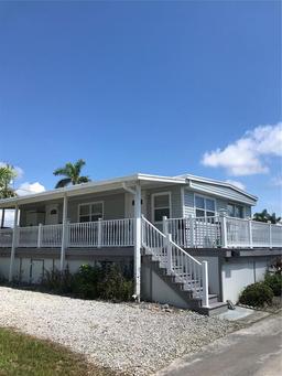 Picture of 2601 Gulf Drive N Unit 528, Bradenton Beach, FL 34217