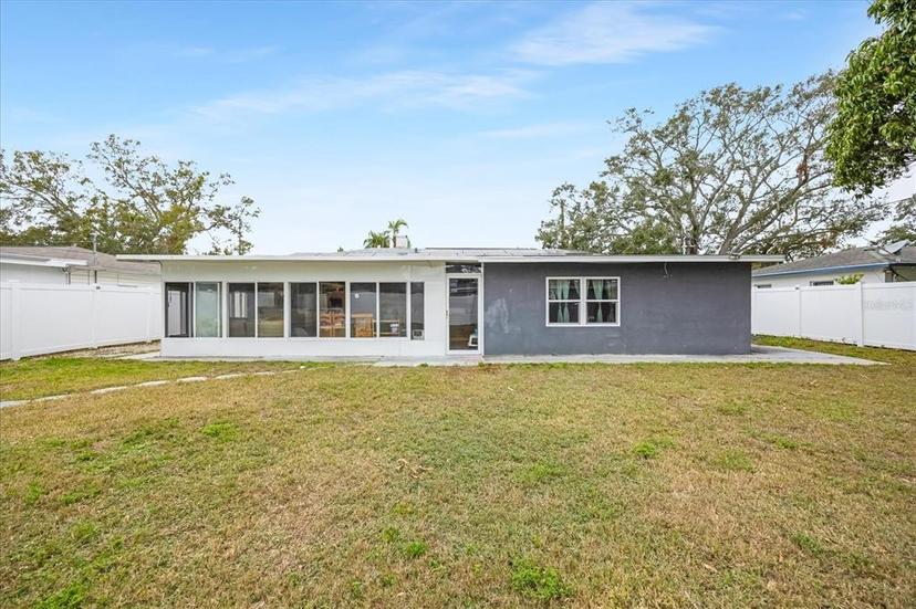 Picture of 5895 16Th Street N, St Petersburg FL 33703