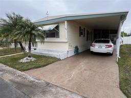 Picture of 11300 124Th Avenue Unit 75, Largo, FL 33778