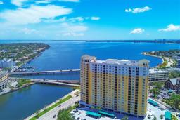 Picture of 345 Bayshore Boulevard Unit 706, Tampa, FL 33606