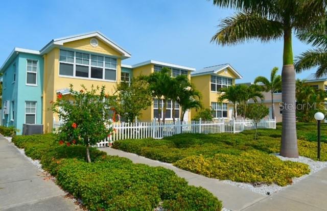 Picture of 19417 Gulf Boulevard Unit C210, Indian Rocks Beach, FL 33785