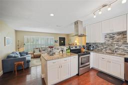 Picture of 1742 Bayshore Boulevard, Dunedin, FL 34698