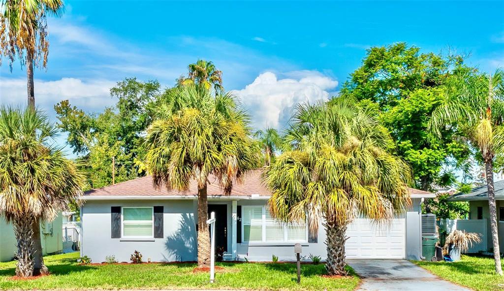 Picture of 1742 Bayshore Boulevard, Dunedin, FL 34698