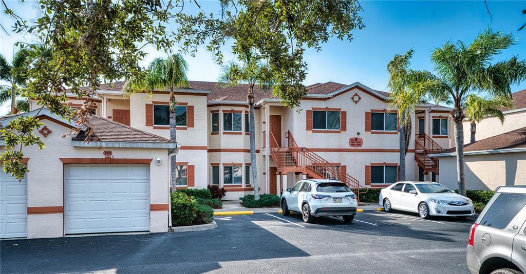 Picture of 3980 Mediterranea Circle Unit 522, Sarasota, FL 34233