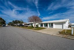 Picture of 9205 40Th Way N Unit 5, Pinellas Park, FL 33782