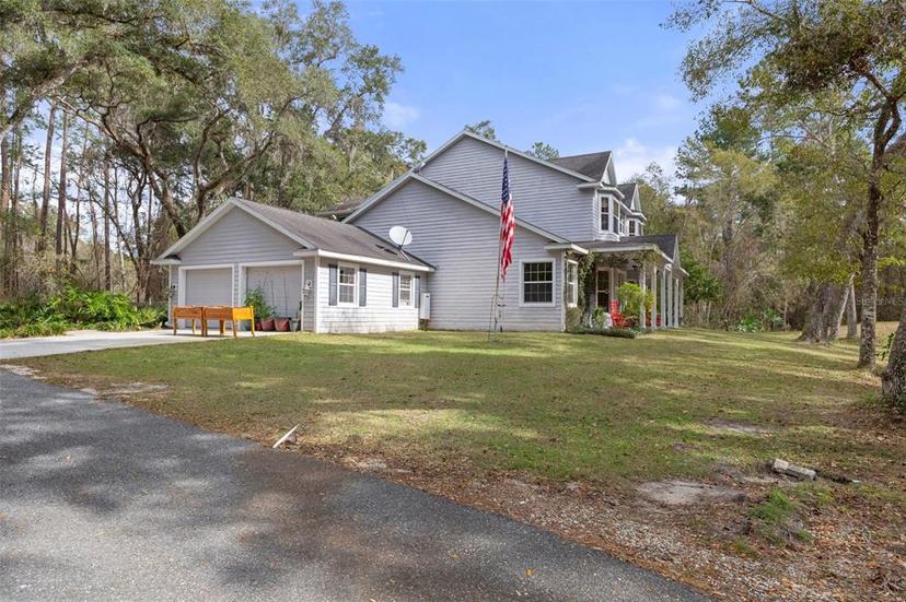 Picture of 19387 Hidden Oaks Drive, Brooksville FL 34604