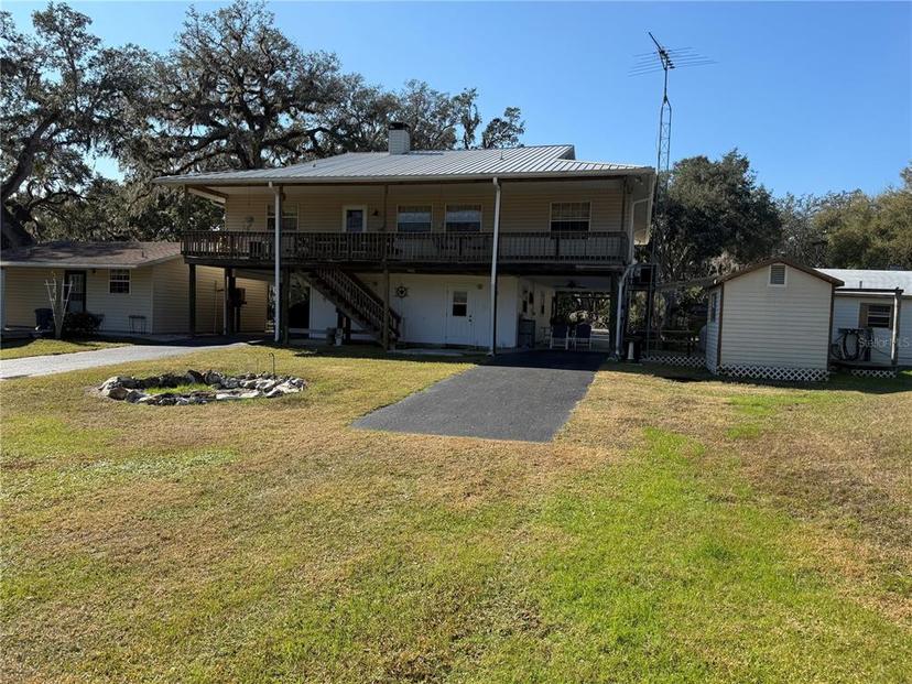 Picture of 2403 County Road 416N, Lake Panasoffkee FL 33538