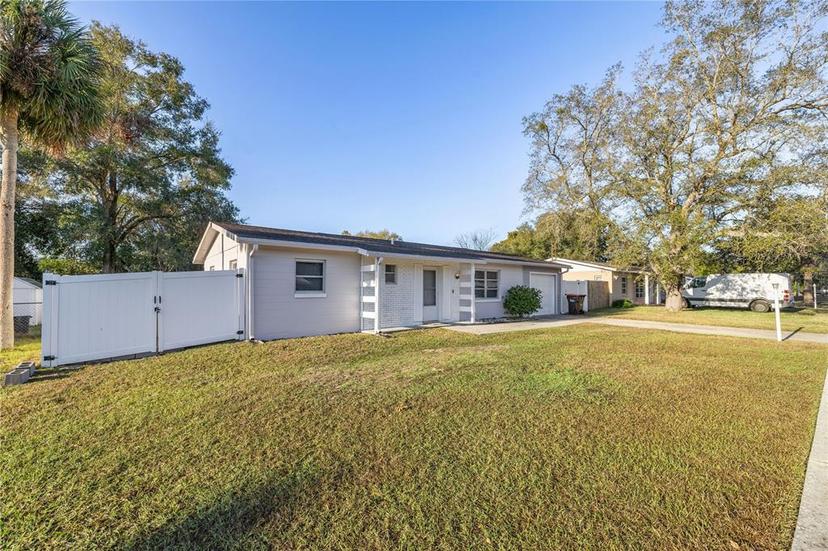 Picture of 14470 SW 34Th Terrace Road, Ocala FL 34473