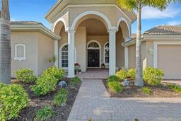 Picture of 2500 Farms Court, Sarasota, FL 34240