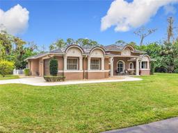 Picture of 610 9Th Street Nw, Naples, FL 34120