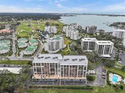 Picture of 220 Belleview Boulevard Unit 607, Belleair, FL 33756