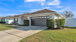 Picture of 1570 Doves View Circle, Auburndale, FL 33823