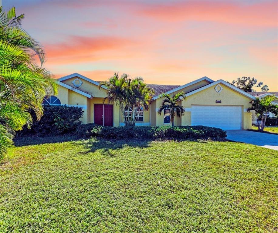 Picture of 4581 E Dover Street Circle, Bradenton, FL 34203