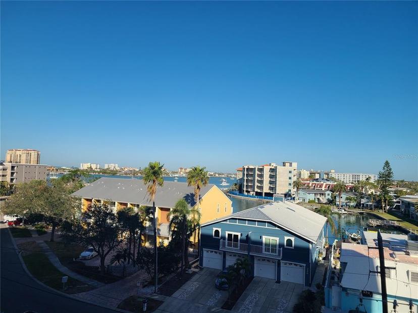 Picture of 255 Dolphin Point Unit 511, Clearwater Beach FL 33767