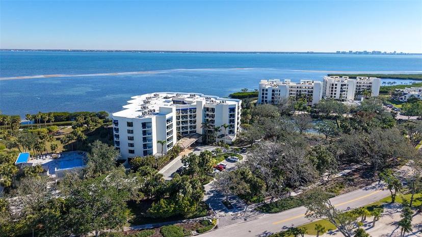 Picture of 2110 Harbourside Drive Unit 522, Longboat Key FL 34228