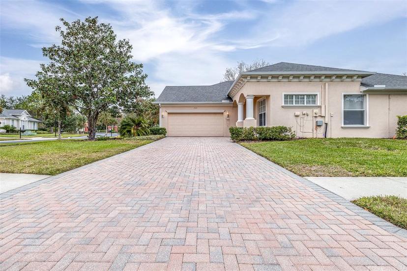 Picture of 27325 Mistflower Drive, Wesley Chapel FL 33544