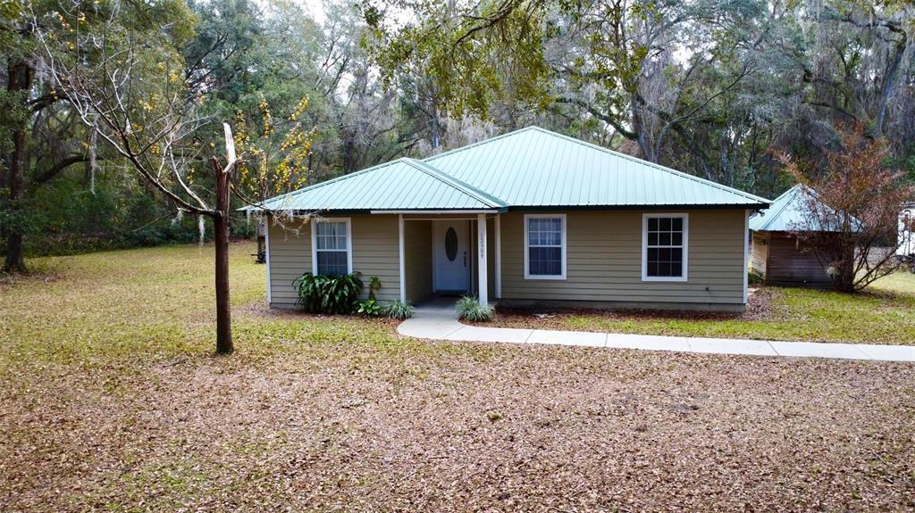 Picture of 12909 SE 5Th Place, Gainesville, FL 32641