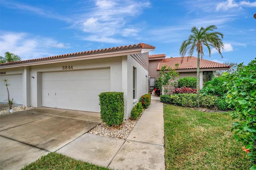 Picture of 3844 Wilshire Circle W Unit 20, Sarasota FL 34238