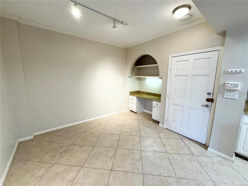 Picture of 911 N Orange Avenue Unit 532, Orlando FL 32801