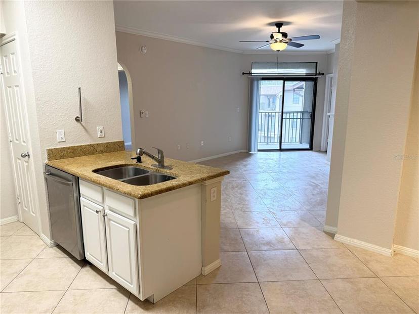 Picture of 911 N Orange Avenue Unit 532, Orlando FL 32801