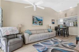 Picture of 11511 113Th Street Unit 13F, Seminole, FL 33778