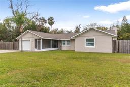 Picture of 50 Highland Avenue, Umatilla, FL 32784