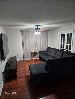 Picture of 2013 Dixie Belle Drive Unit 2013E, Orlando, FL 32812