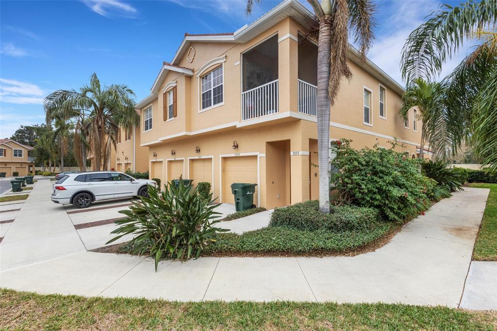 Picture of 3557 Parkridge Circle Unit 14-106, Sarasota, FL 34243