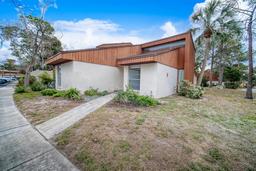 Picture of 2066 Sunset Point Road Unit 91, Clearwater, FL 33765