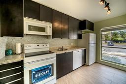 Picture of 2066 Sunset Point Road Unit 91, Clearwater, FL 33765