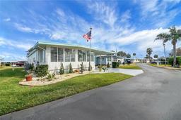 Picture of 16 Captains Point, Fruitland Park, FL 34731