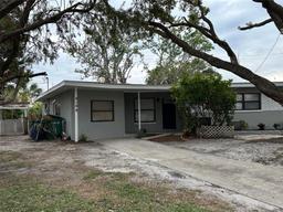 Picture of 4108 W Oakellar Avenue, Tampa, FL 33611