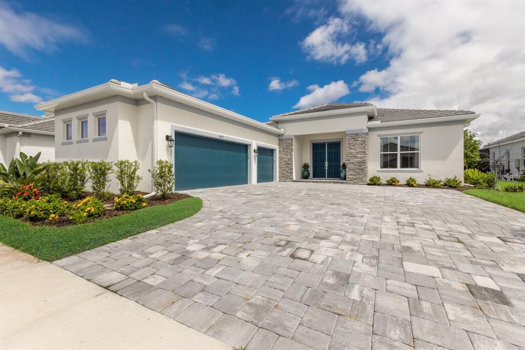 Picture of 4697 Antrim Drive, Sarasota, FL 34240