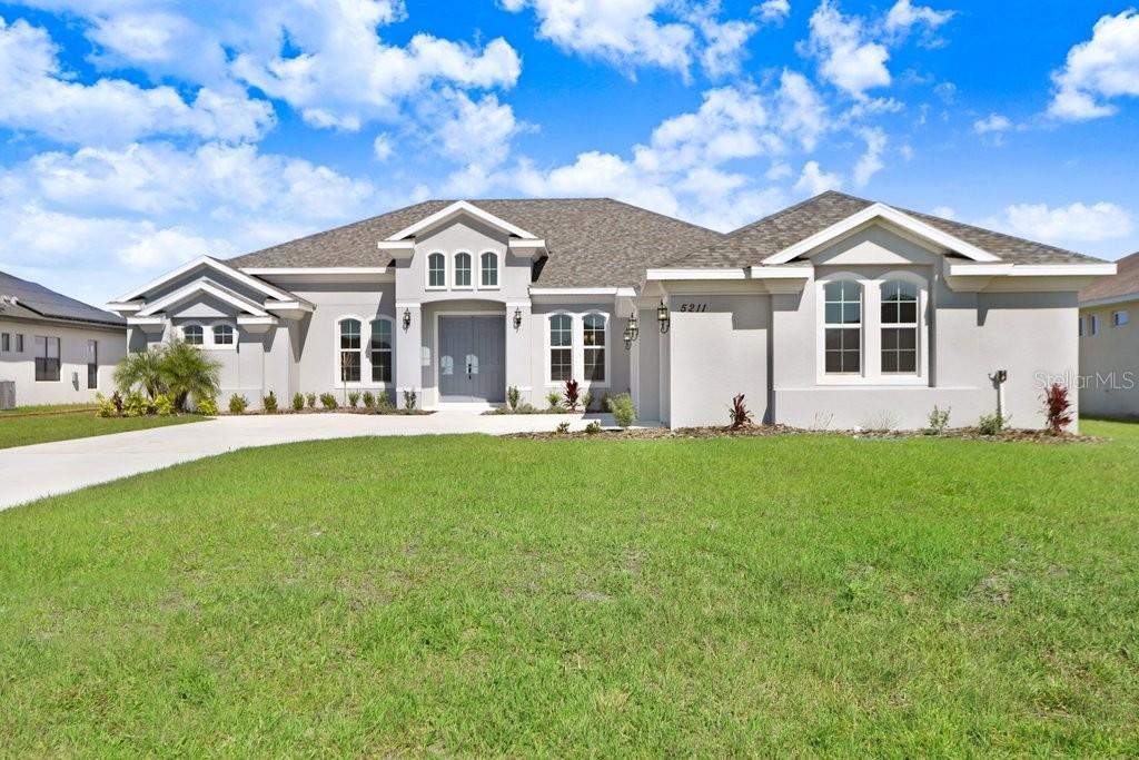 Picture of 5211 Lake Venice Drive, Wimauma, FL 33598