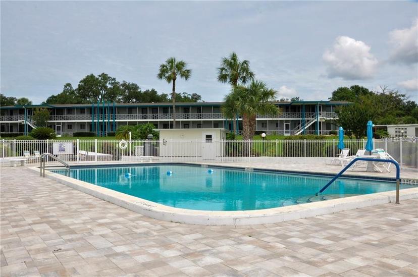 Picture of 1600 W Lake Parker Drive Unit B7, Lakeland FL 33805