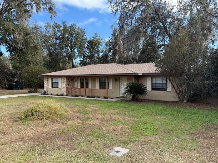 Picture of 403 W Palm Avenue, Bushnell FL 33513