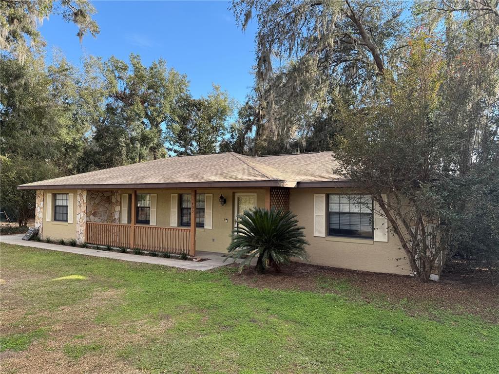 Picture of 403 W Palm Avenue, Bushnell, FL 33513