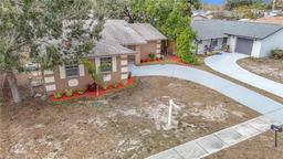 Picture of 1612 Fox Run Drive, Tarpon Springs, FL 34689