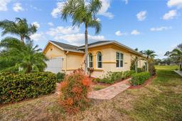 Picture of 1933 Sterling Glen Court, Sun City Center, FL 33573