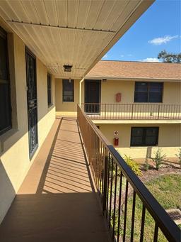 Picture of 130 E Johnson Avenue Unit 204, Lake Wales, FL 33853