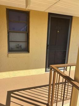 Picture of 130 E Johnson Avenue Unit 204, Lake Wales, FL 33853