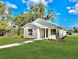 Picture of 825 S Seminole Avenue, Fort Meade, FL 33841