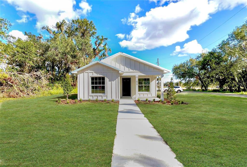 Picture of 825 S Seminole Avenue, Fort Meade, FL 33841