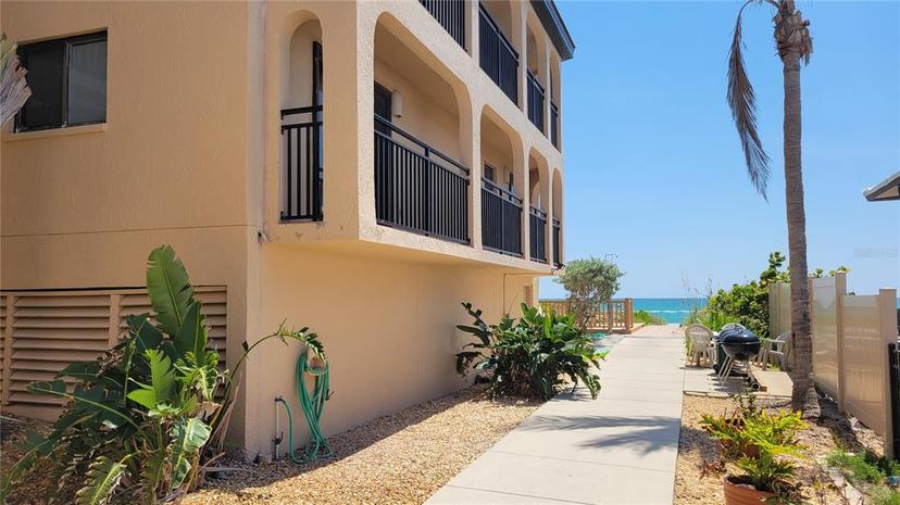 Picture of 1760 Gulf Boulevard Unit 511, Englewood FL 34223